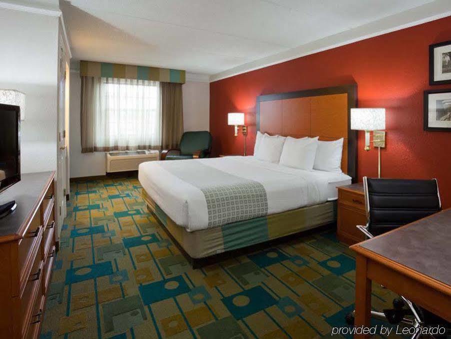 La Quinta Inn Chicago Oakbrook Terrace Eksteriør bilde
